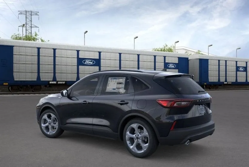 2026 Ford Escape ST-Line photo 1
