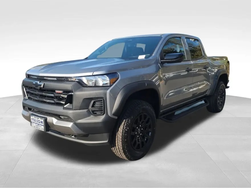 2026 Chevrolet Colorado Trail Boss photo 1