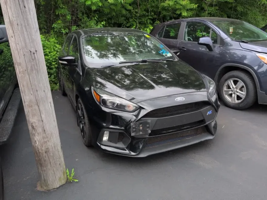 2016 Ford Focus RS photo 1