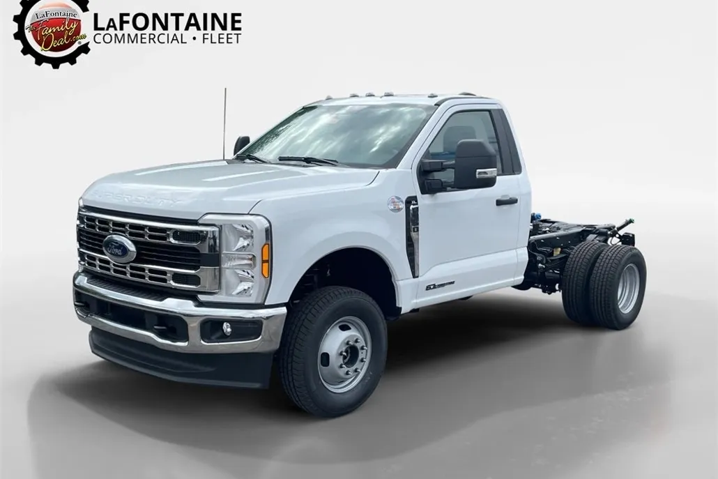 2024 Ford F-350 XL photo 1