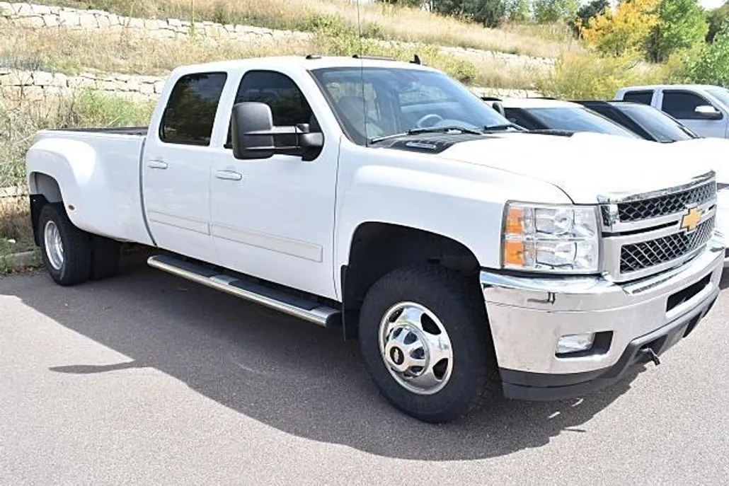 2014 Chevrolet Silverado 3500HD LTZ photo 1