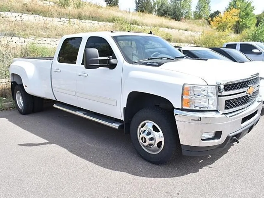 2014 Chevrolet Silverado 3500HD LTZ photo 1