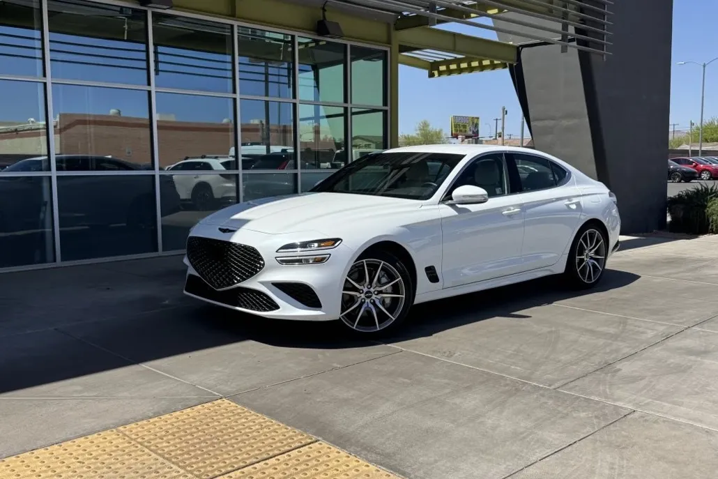 2024 Genesis G70 2.5T photo 1