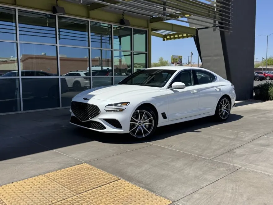 2024 Genesis G70 2.5T photo 1