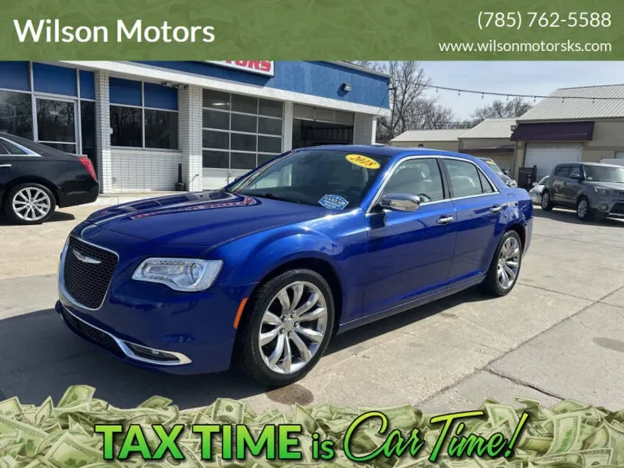2018 Chrysler 300 Limited photo 1