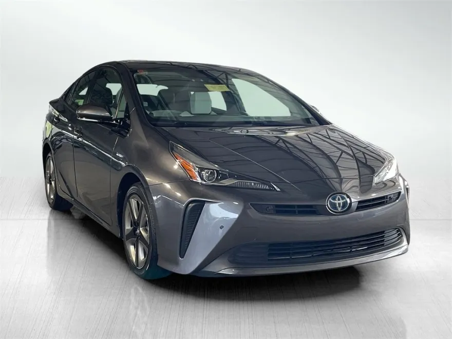 2020 Toyota Prius XLE photo 1