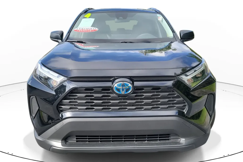 2024 Toyota RAV4 Hybrid LE photo 1