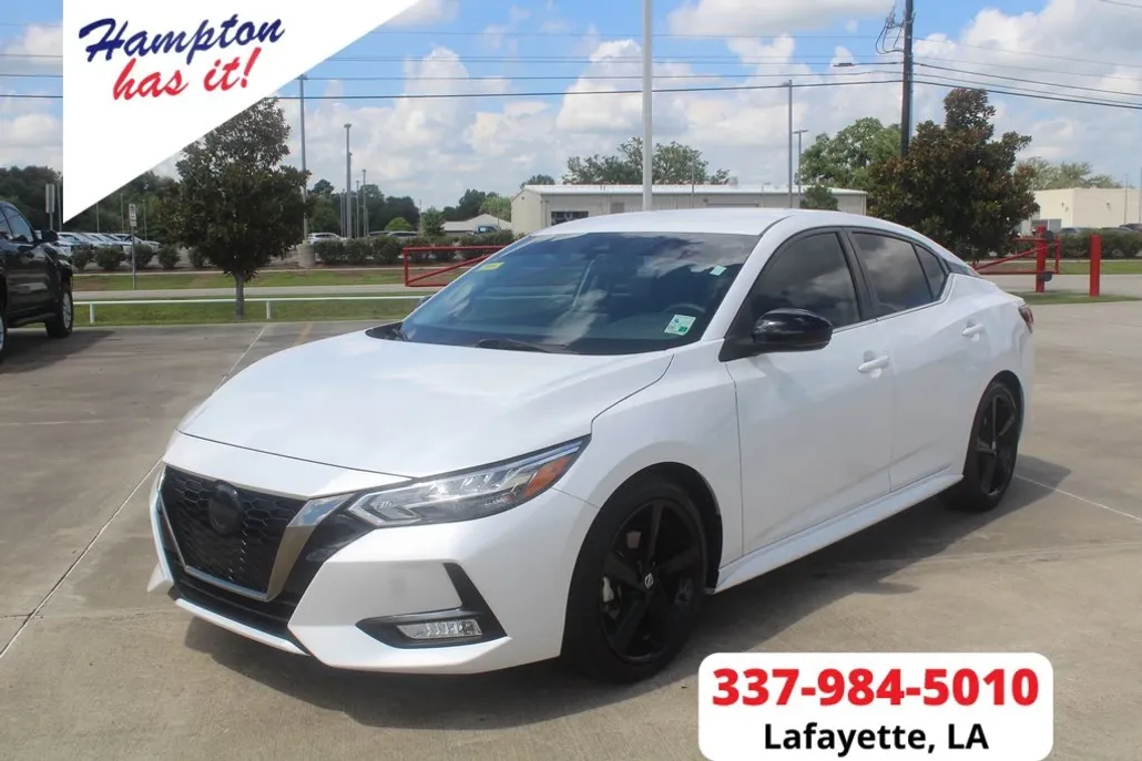 2022 Nissan Sentra SR photo 1