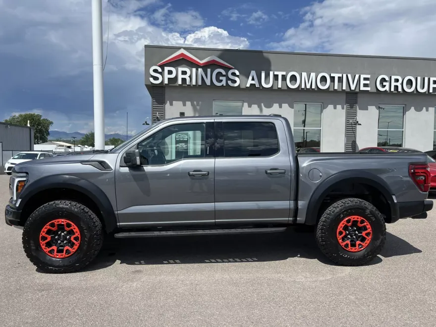 2024 Ford F-150 Raptor photo 2