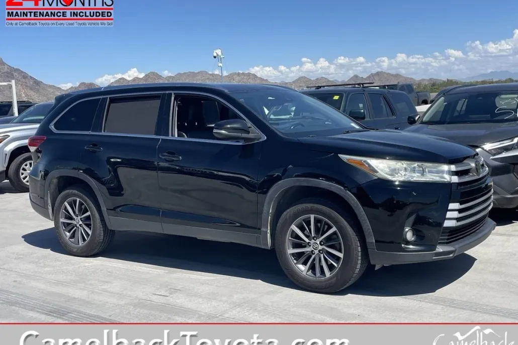 2019 Toyota Highlander XLE photo 1