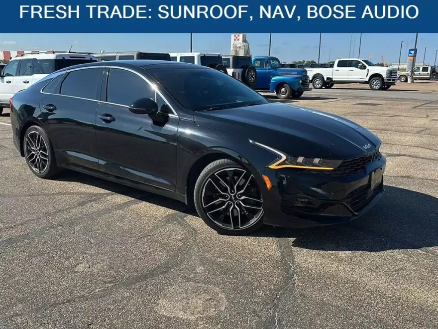 2023 Kia K5 GT photo 1