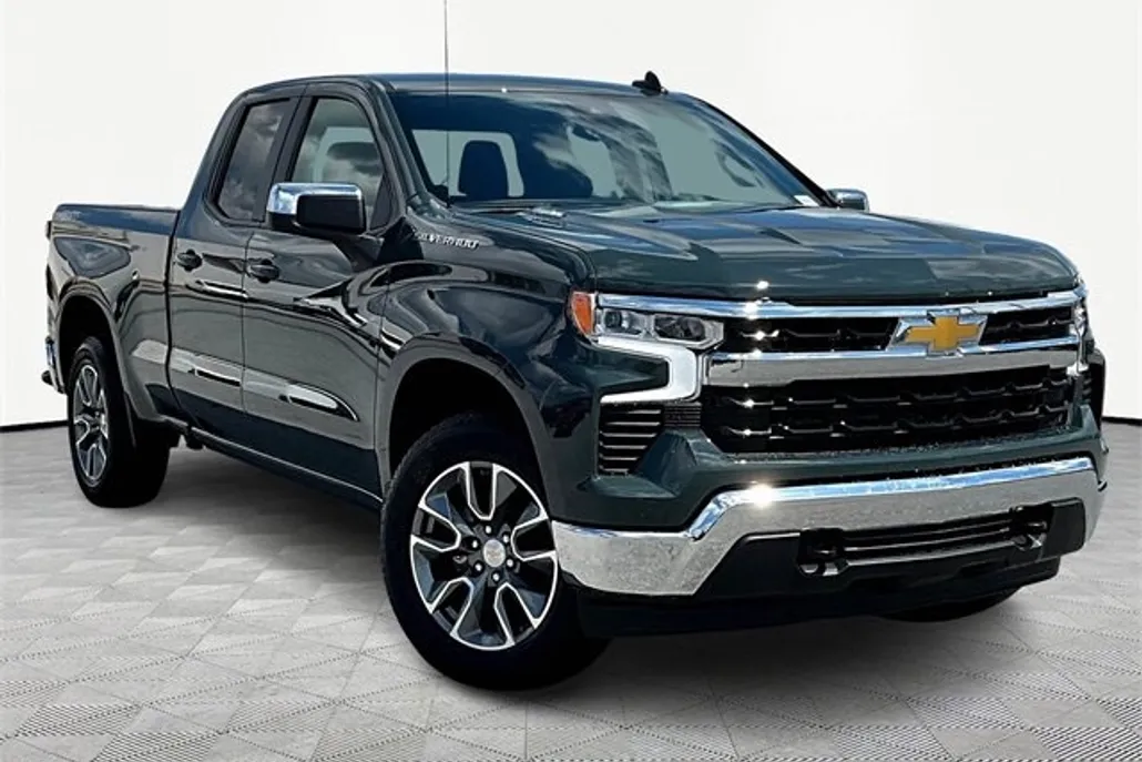 2026 Chevrolet Silverado 1500 LT photo 1
