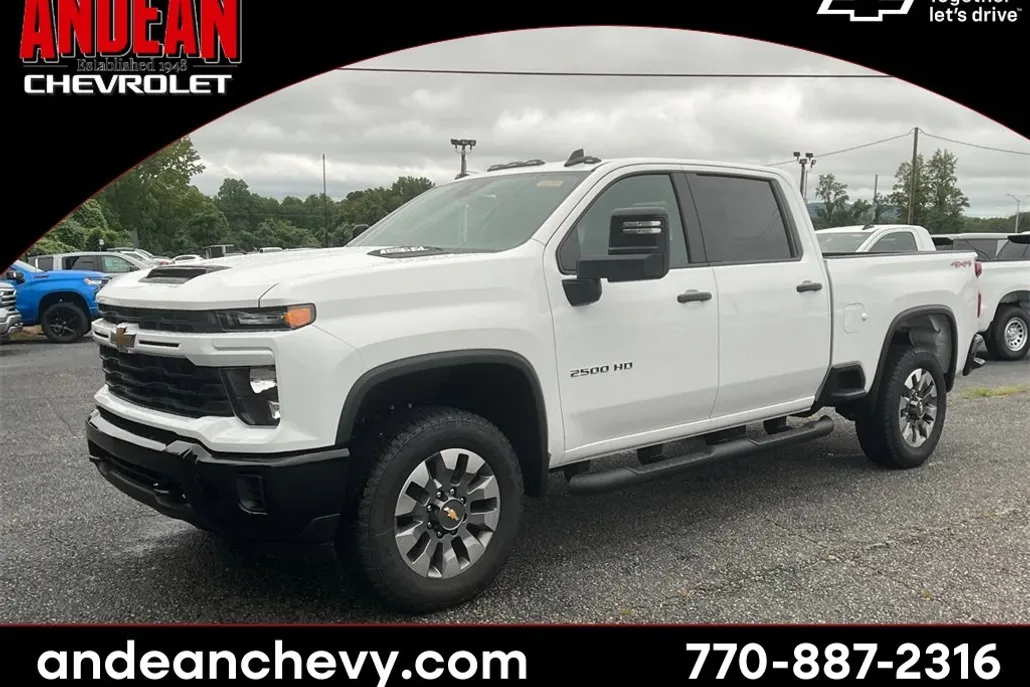2025 Chevrolet Silverado 2500HD Custom photo 1