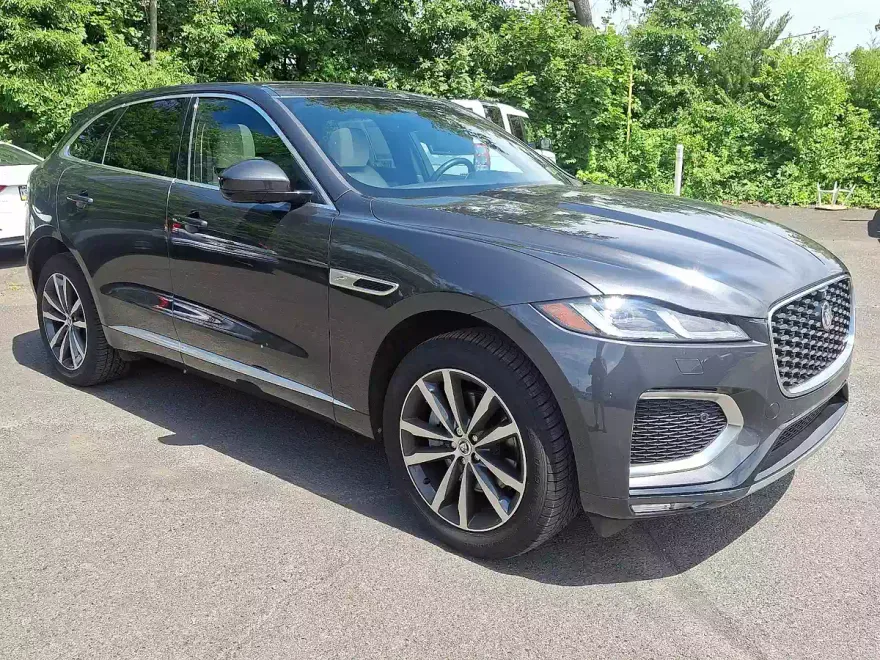 2025 Jaguar F-PACE R-Dynamic S P250 photo 1
