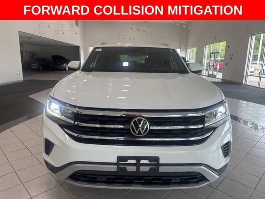 2020 Volkswagen Atlas Cross Sport V6 SE Technology photo 1