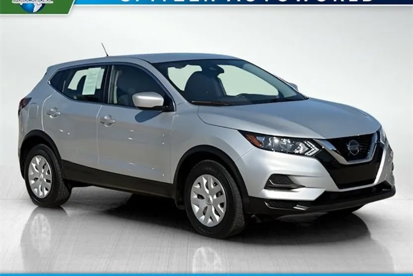 2020 Nissan Rogue Sport S photo 1