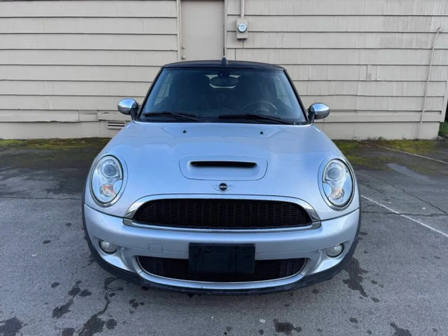 2010 Mini Cooper S 2 Door Convertible photo 1