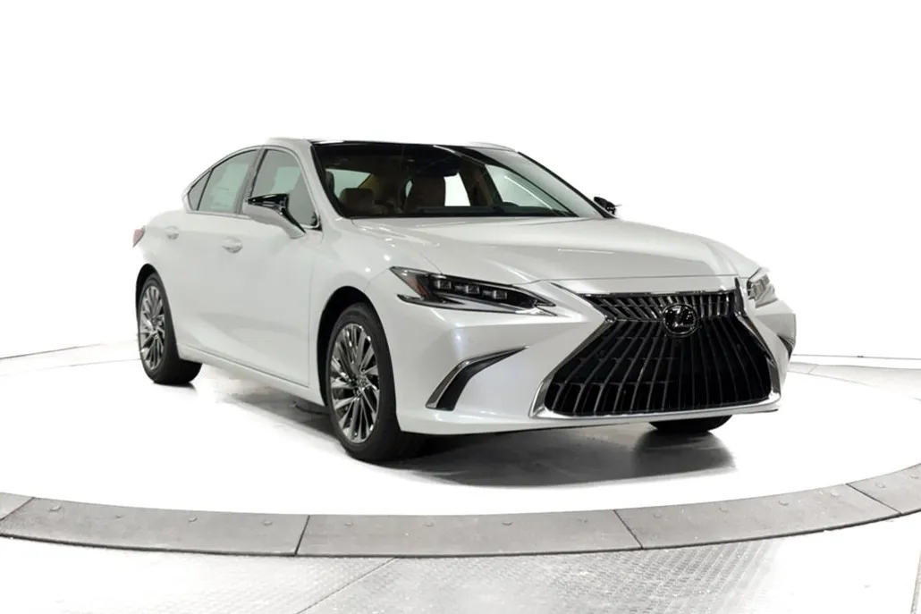 2025 Lexus ES 350 Ultra Luxury photo 1