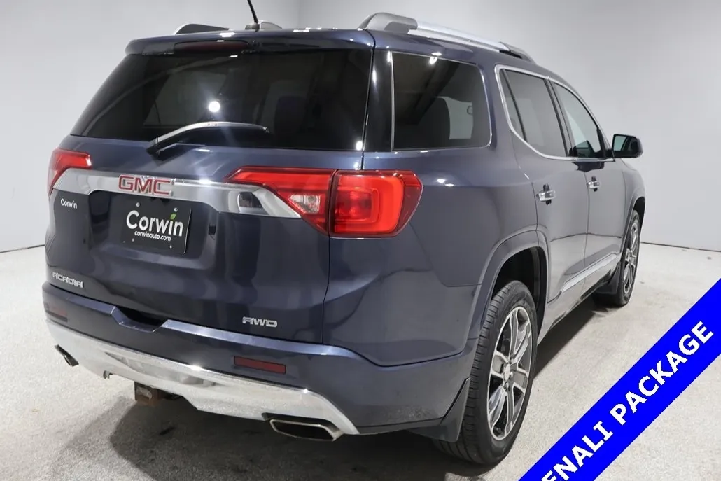 2018 Gmc Acadia Denali photo 1