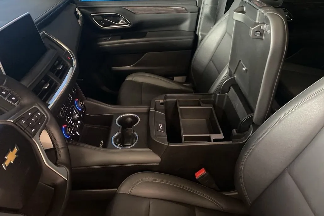 2024 Chevrolet Tahoe LT photo 1