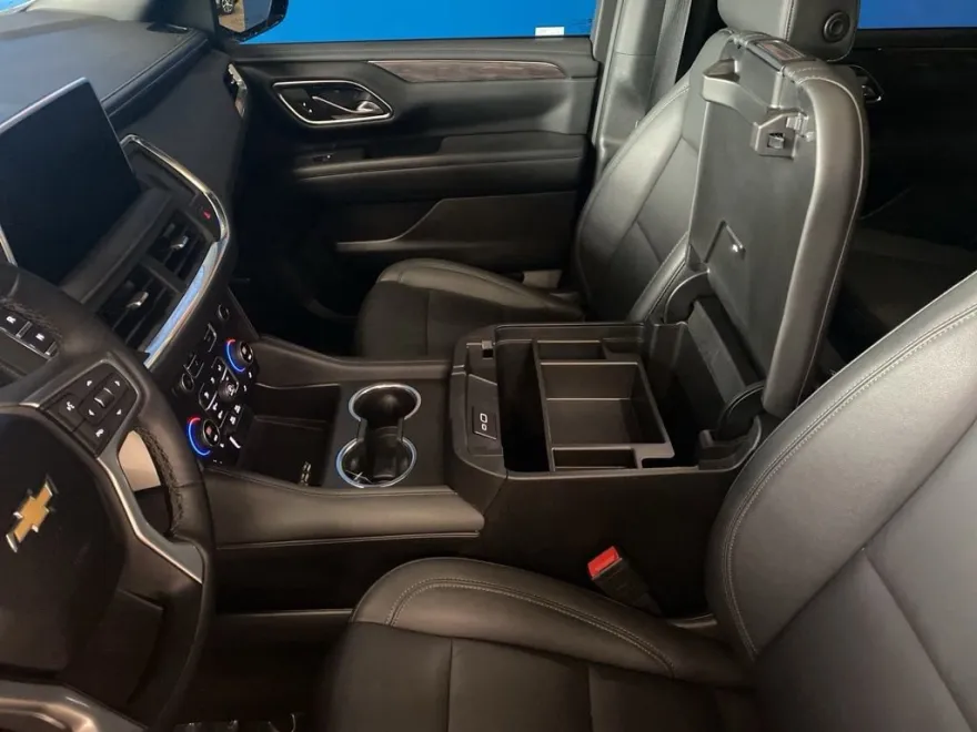 2024 Chevrolet Tahoe LT photo 1
