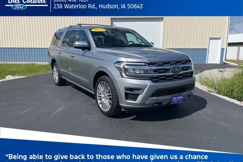 2023 Ford Expedition MAX Platinum photo 1