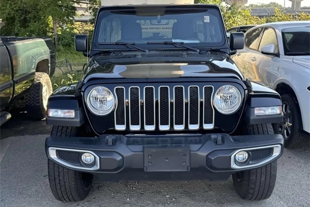 2023 Jeep Wrangler Sahara photo 1