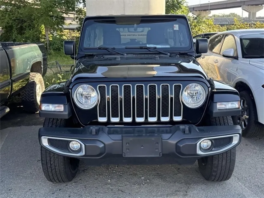 2023 Jeep Wrangler Sahara photo 1