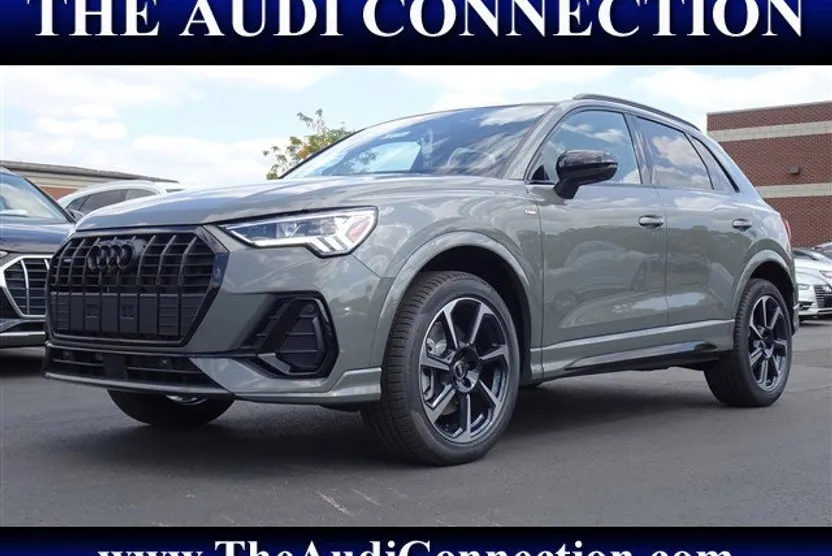 2025 Audi Q3 45 TFSI S line Premium Plus photo 1