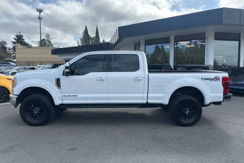 2022 Ford F-250 Lariat photo 1