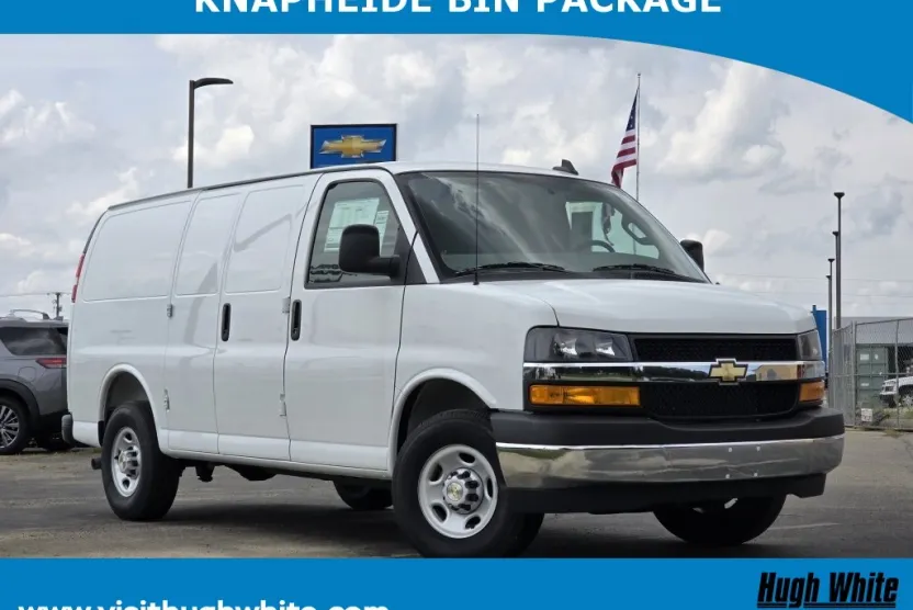 2025 Chevrolet Express Cargo Van photo 1