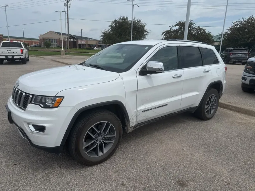 2017 Jeep Grand Cherokee Limited photo 1