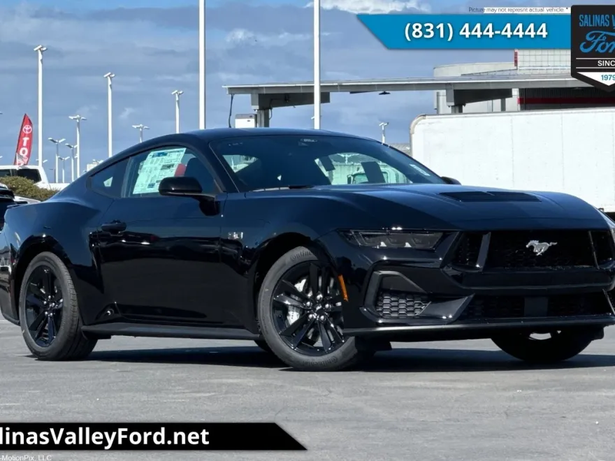 2025 Ford Mustang GT photo 1
