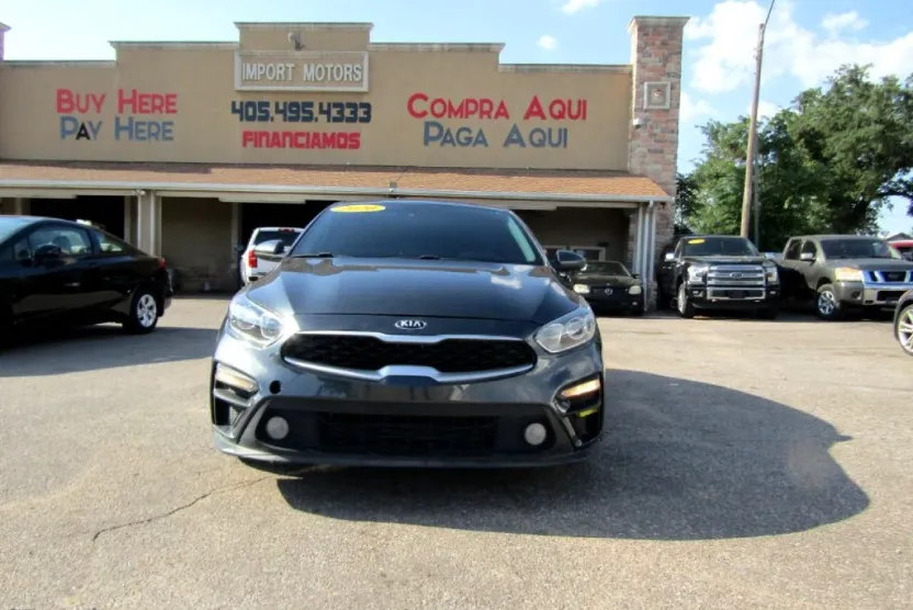 2020 Kia Forte FE photo 1