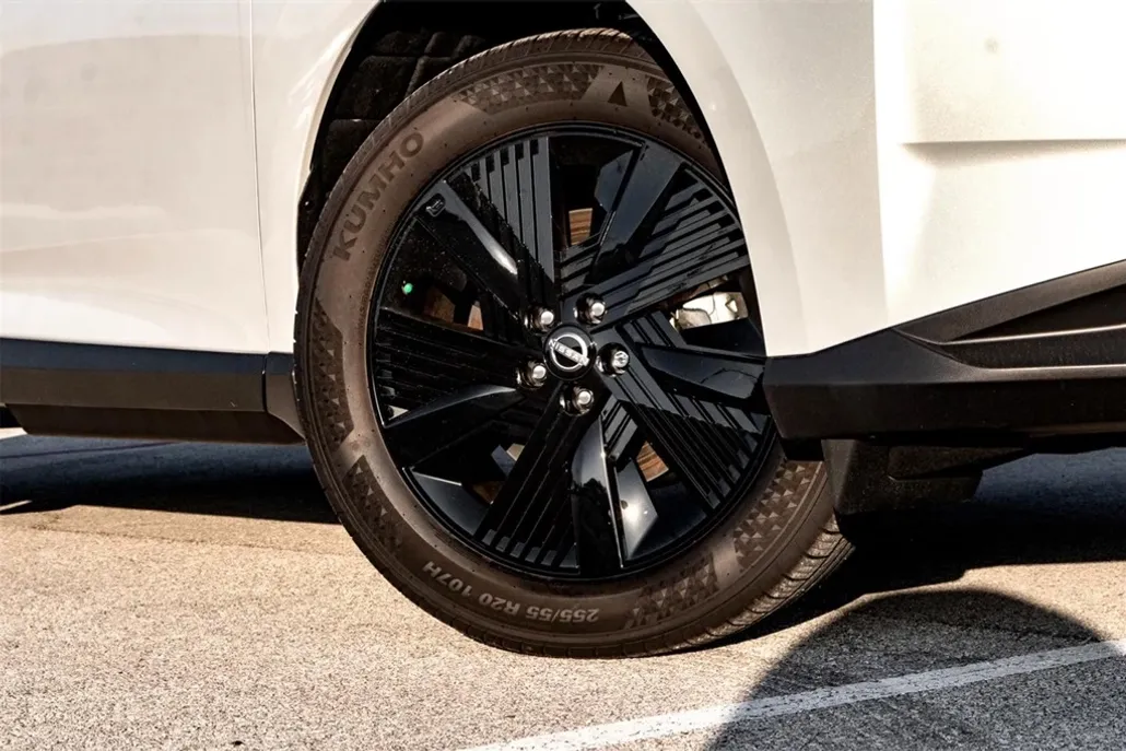 2025 Nissan Murano SV photo 1