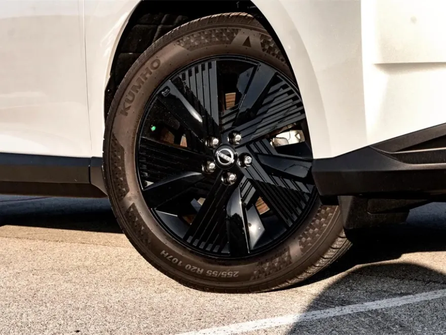 2025 Nissan Murano SV photo 1