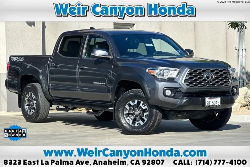 2020 Toyota Tacoma TRD Off-Road photo 1