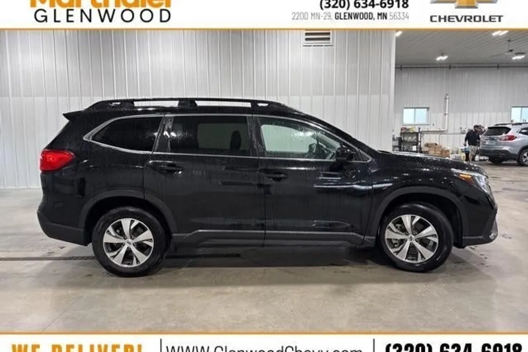 2024 Subaru Ascent Premium photo 1