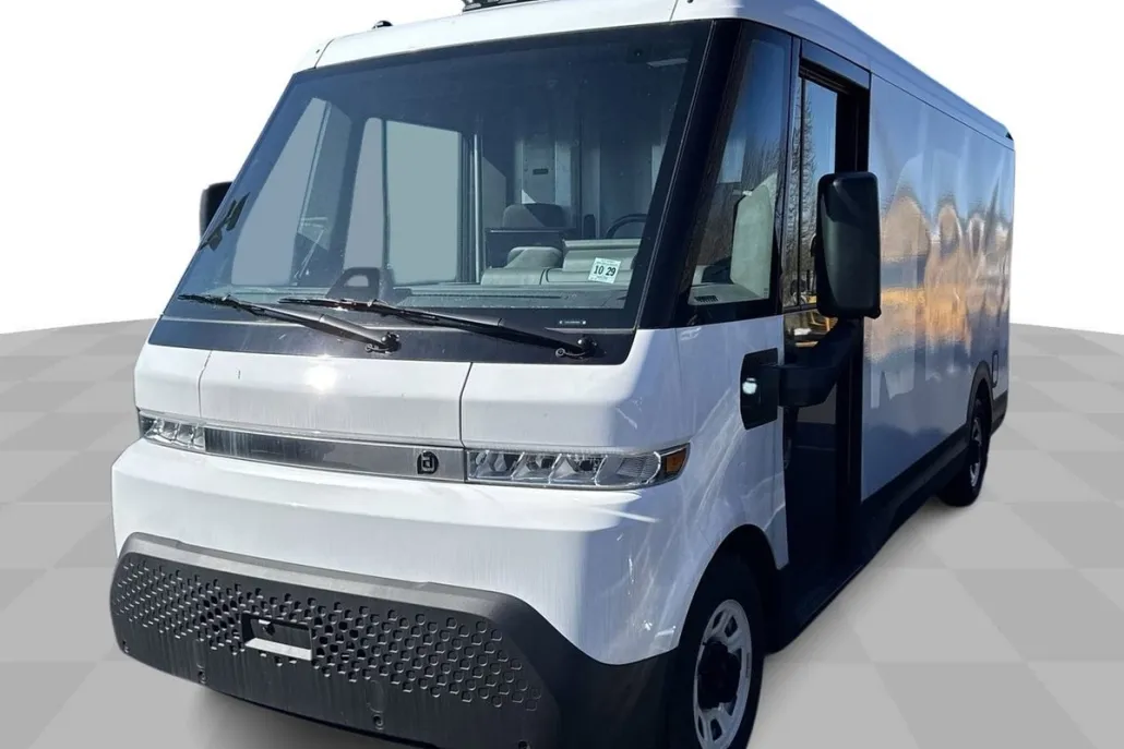 2023 Brightdrop Zevo 600 photo 1