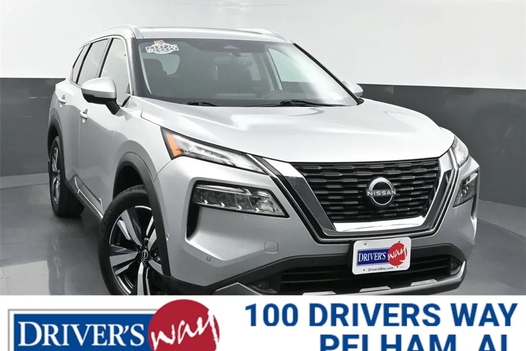 2022 Nissan Rogue SL photo 1