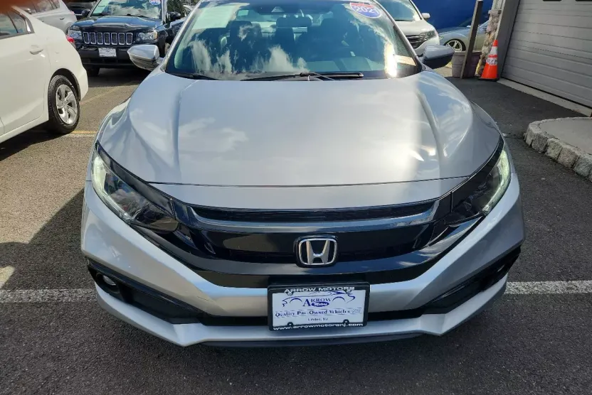 2021 Honda Civic Sport photo 1