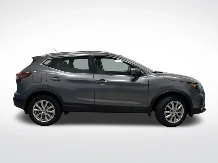 2022 Nissan Rogue Sport SV photo 1