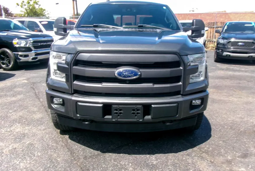2017 Ford F-150 photo 1