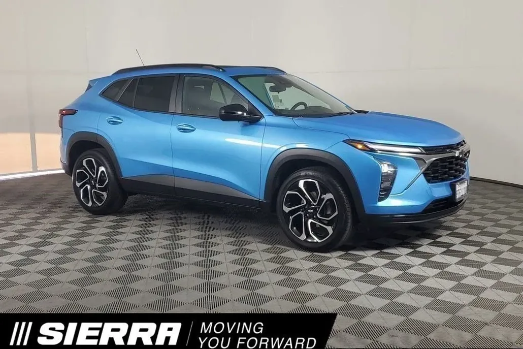 2025 Chevrolet Trax photo 1