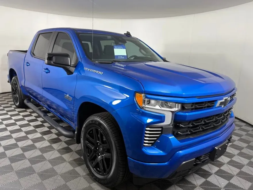 2023 Chevrolet Silverado 1500 RST photo 1