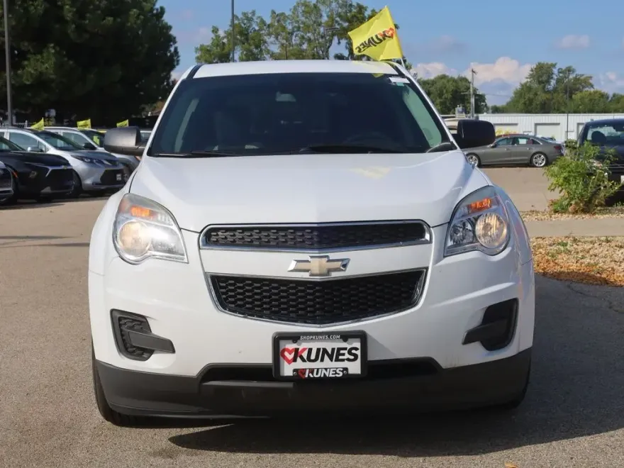 2015 Chevrolet Equinox LS photo 1