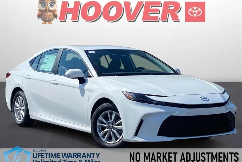 2026 Toyota Camry LE photo 1