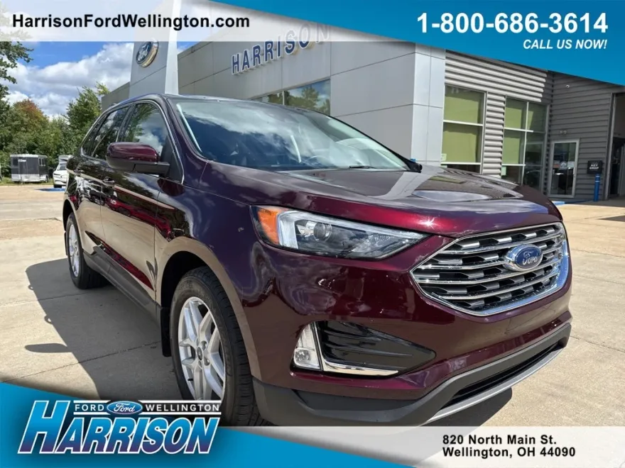 2022 Ford Edge SEL photo 1