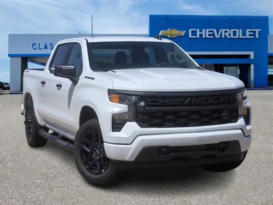 2025 Chevrolet Silverado 1500 Custom photo 1