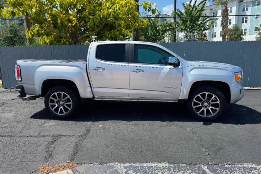 2018 Gmc Canyon Denali photo 1